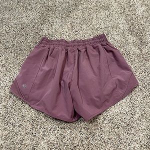 Lululemon shorty Hot Shorts